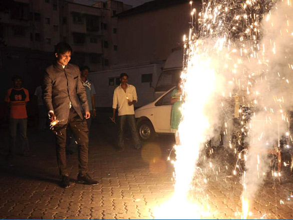 vivek oberois diwali celebrations photo shoot 4