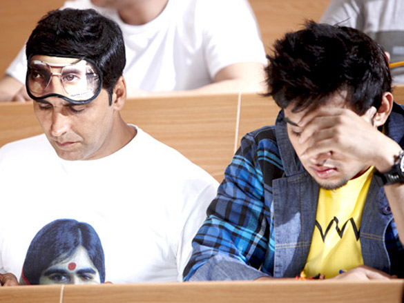 akshay kumar 330