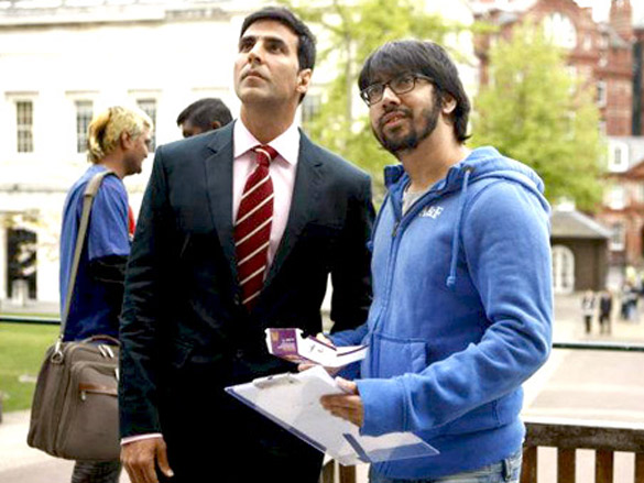 on the sets of desi boyz 13