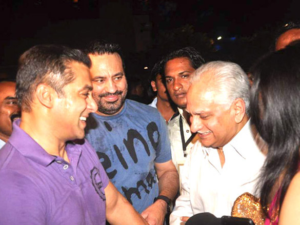 salman and deepika at dy patil annual achievers awards 3