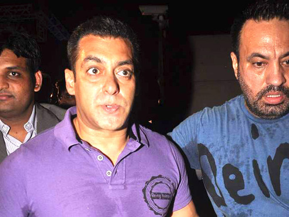 salman and deepika at dy patil annual achievers awards 45