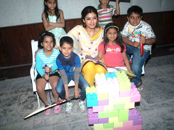 raveena tandon at childrens day celebrations 5