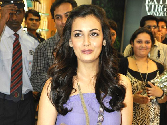 dia mirza announced as bodyshop brand ambassador 7
