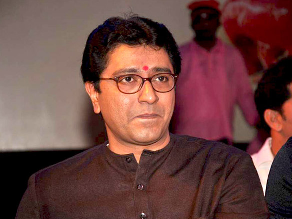 jeetendra suniel shetty and sonu nigam at mns koli festival 10