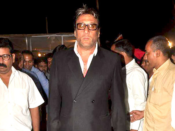 jeetendra suniel shetty and sonu nigam at mns koli festival 12