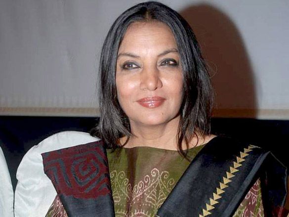 shabana azmi and gulzaar at javed siddiquis roshandan book launch 8