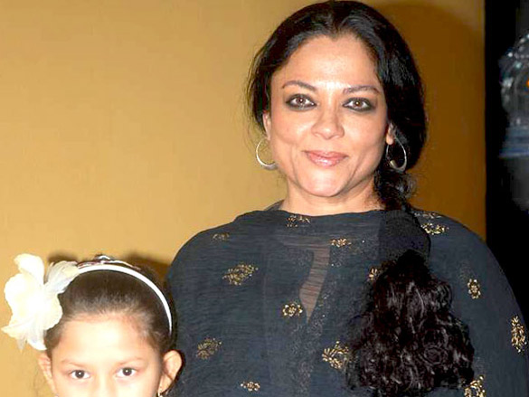 shabana azmi and gulzaar at javed siddiquis roshandan book launch 11