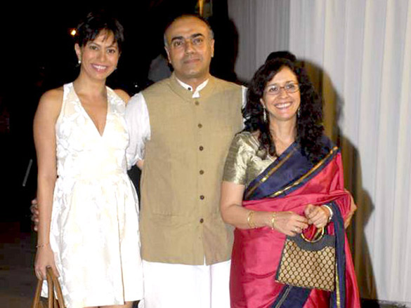 bollywood biggies at boman iranis son wedding reception 53
