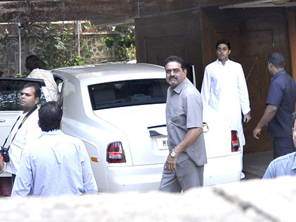 aishwarya leaves for home with her baby 7