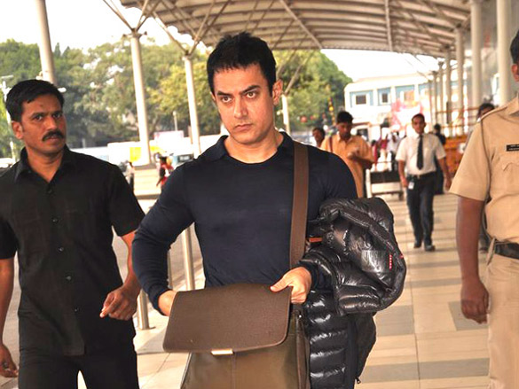 aamir khan snapped in a pensive mode at airport 2
