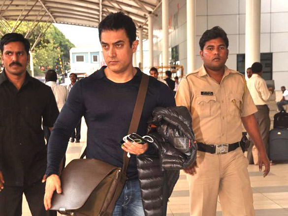 aamir khan snapped in a pensive mode at airport 5