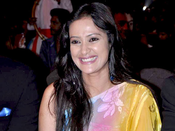 urmila and other celebs at zee rishtey awards 2011 15