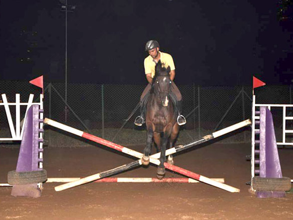 randeep hooda practices for new season of polo matches 5