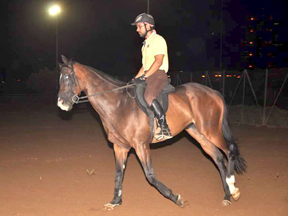 randeep hooda practices for new season of polo matches 9