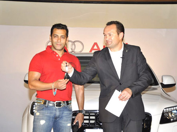 salman khan gets a new audi q7 2