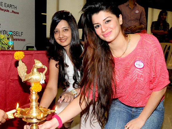 ammy billimoria supports pink ribbon campaign 3