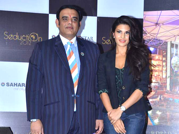 neha and jacqueline snapped at the sahara star seduction 2011 press meet 9
