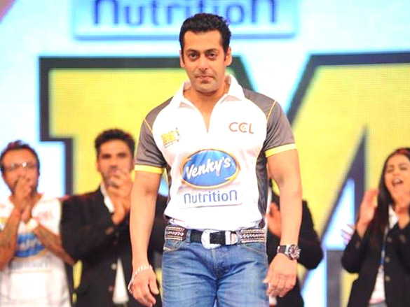 salman and sohail khan at the ccl2 curtain raiser 14