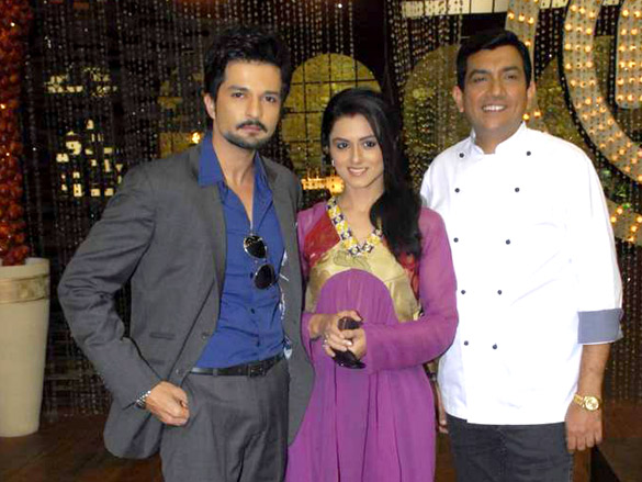 sanjeev kapoor on the sets of master chef india season 2 3
