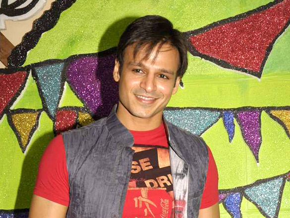 vivek oberoi at iit powai mood indigo 6