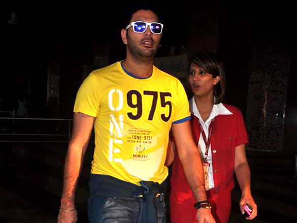 yuvraj singhs cool casual look snapped at domestic airport 3