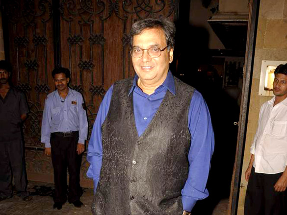celebs at anil kapoors birthday bash 7