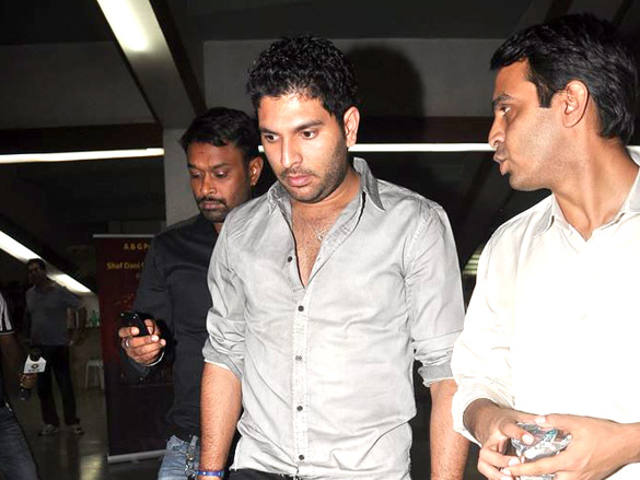 yuvraj singh at diya diamond concert 3