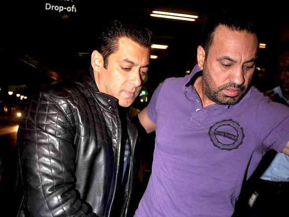 salman and hrithik leave for new years celebration 5