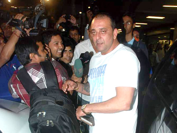 sanjay dutt and yamamotayama snapped at the airport 2