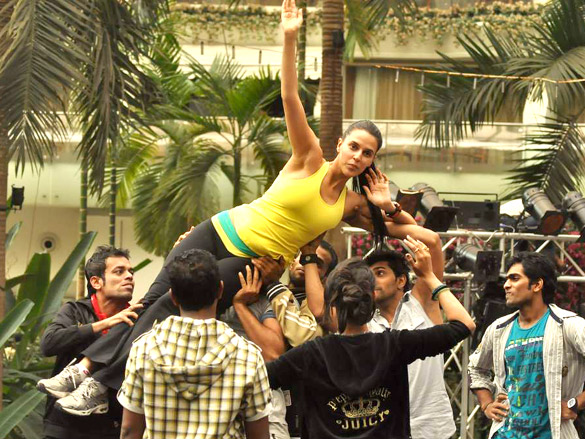 jacqueline and neha practice for sahara star seduction 3