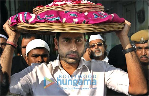 Abhishek Bachchan visits Ajmer Sharif dargah