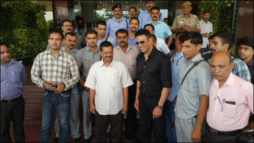 Check out: Akshay Kumar raises funds for 100 farmer families, and meets Arvind Kejriwal