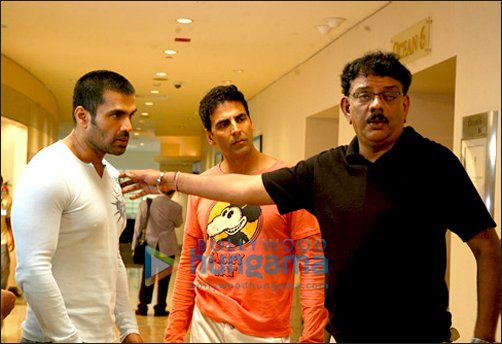 “Priyan sir is the only one who could make all of us wait” – Akshay Kumar “Priyan sir is the only one who could make all of us wait” – Akshay Kumar