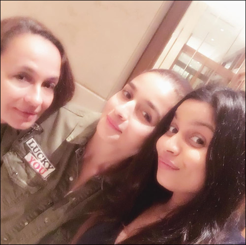Check out: Alia Bhatt and her girls on an impromptu night out