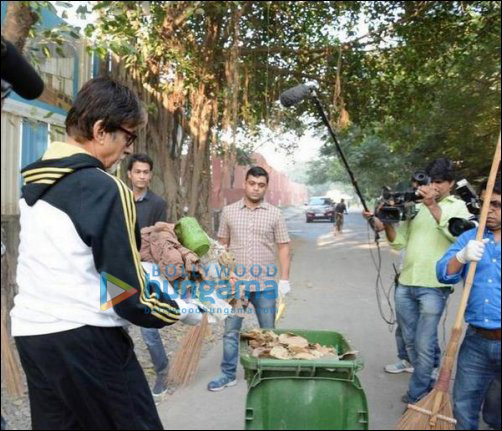 Check out: Amitabh Bachchan participates in Swach Bharat Abhyan