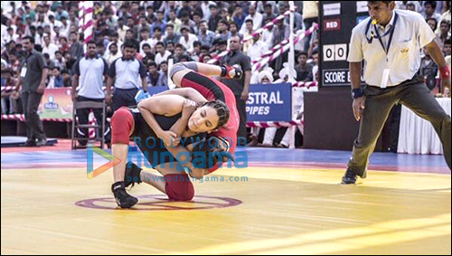 Check out: Anushka Sharma wrestles for Sultan