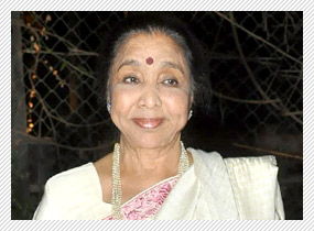 Asha Bhosle on Gulzar’s Dada Phalke Award