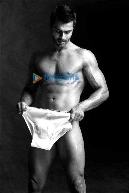 Ashmit Patel bares it all