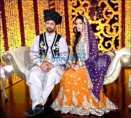 Atif Aslam marries Sara Bharwana