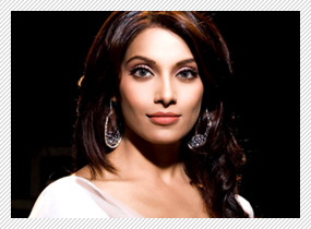 “My evil laughter in Raaz 3 gave me the creeps” – Bipasha Basu “My evil laughter in Raaz 3 gave me the creeps” – Bipasha Basu