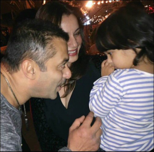 check out celebs bring in salman khans 50th birthday in a lavish way 6