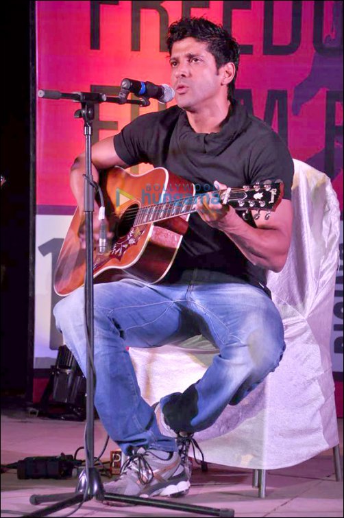 Farhan performs at ‘One Billion Rising’ event