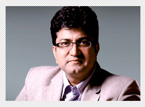 “Wrong to say Raghupati Raghav has been tampered with” – Prasoon Joshi