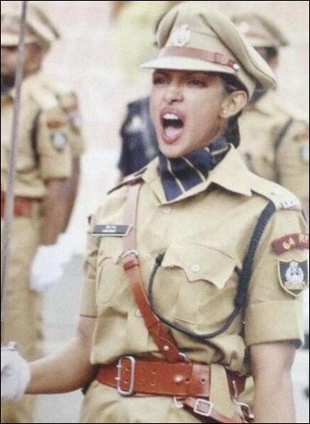 Check out: Priyanka Chopra’s tough-cop look in Gangaajal 2