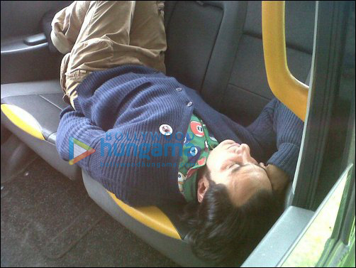 Check out: Saif takes a nap in London’s Black Taxi
