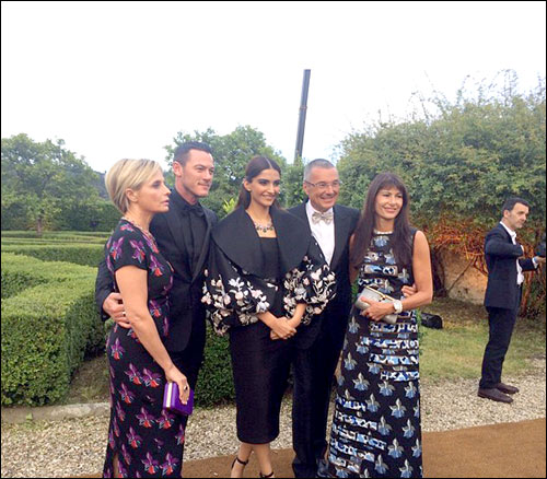 Check out: Sonam Kapoor poses with Luke Evans at Bvlgari’s gala dinner