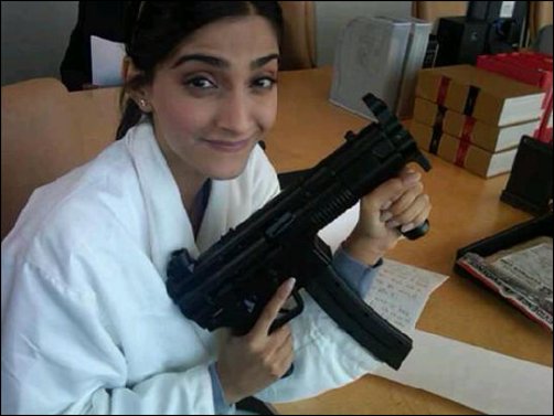 Check out: Sonam Kapoor shooting for Thank You in Canada