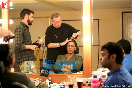 Check out: Greg Cannom does SRK’s makeup for Fan