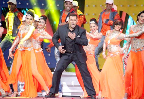 check out celebs perform at toifa 2016 9