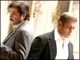 B.O. update: ‘Yuvvraaj’ 40% – 60% start, ‘Dostana’ 1st wk nett 28 cr.